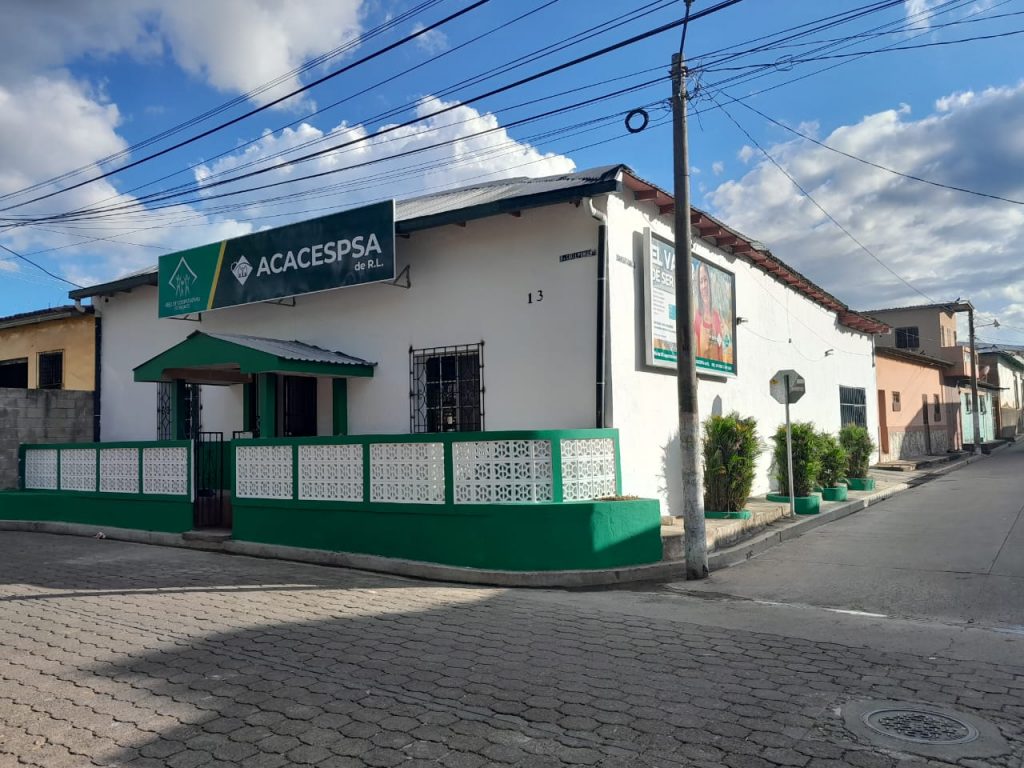 FACHADA COATEPEQUE